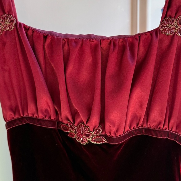 NWT Biscotti Girls Gorgeous Burgundy Velvet Holiday Party Dress - Picture 3 of 10